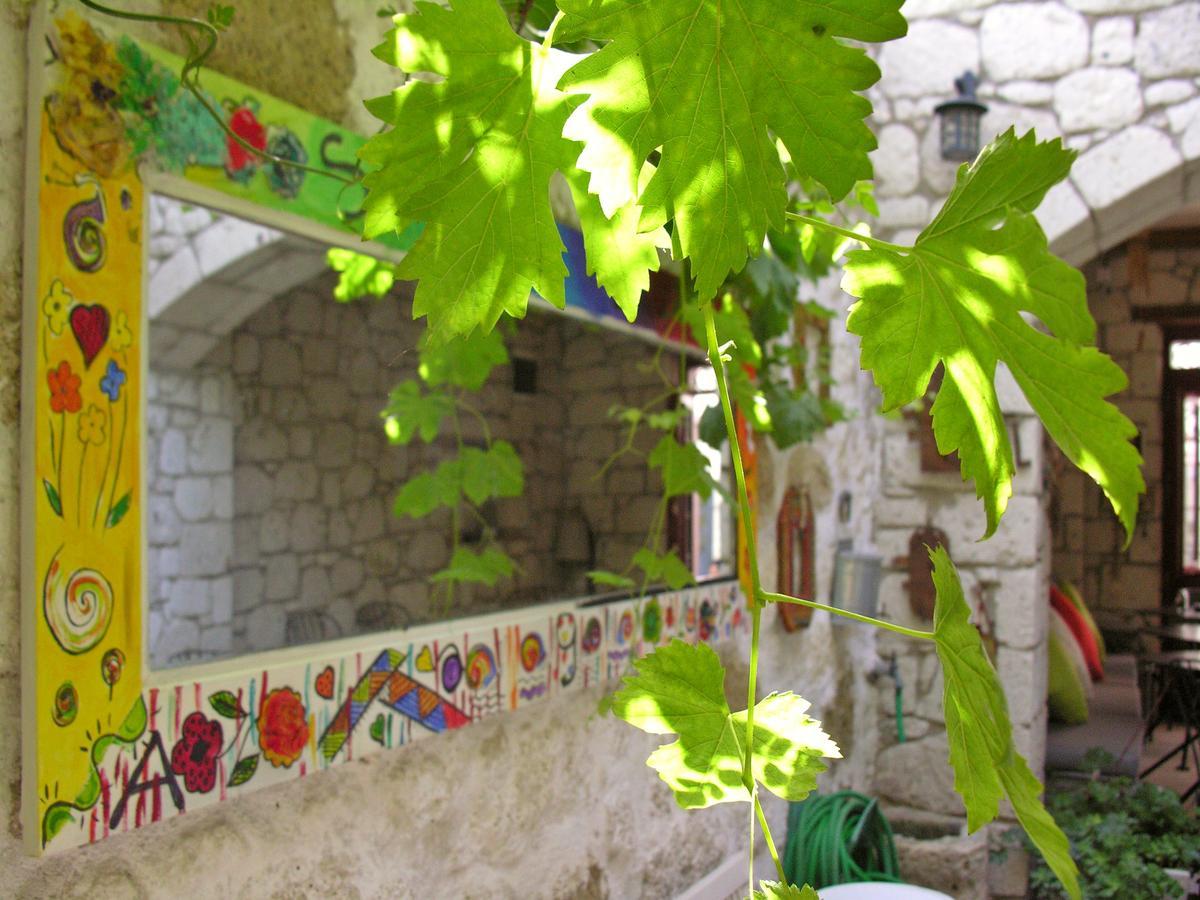 Salyangoz Bed & Breakfast Alacati Exterior photo
